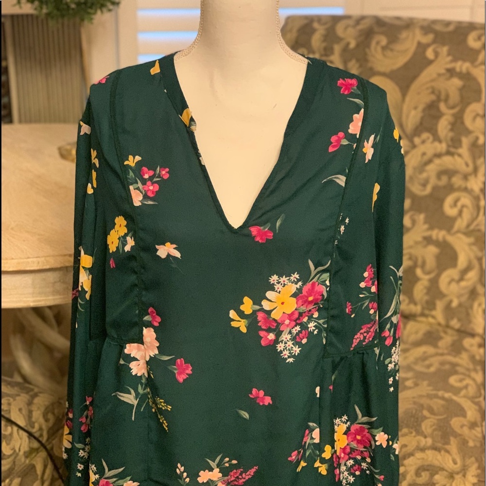 Green and floral long sleeve blouse/top- size xxl